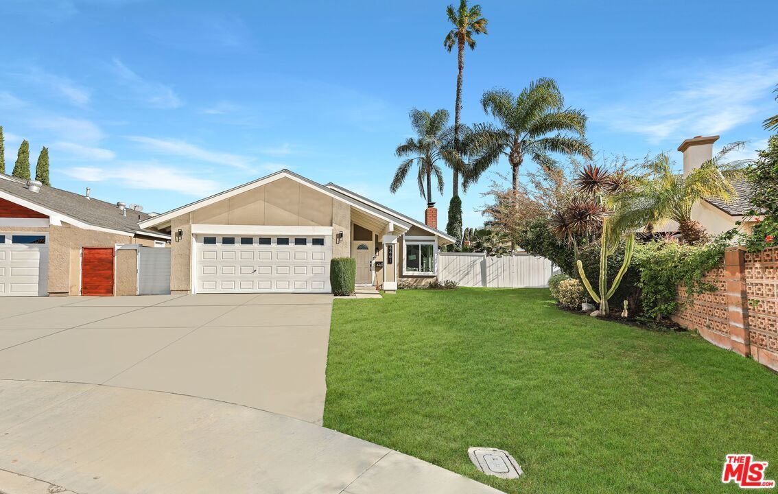 Nhà Irvine, CA | 4 beds| 2 baths| $1,430,000